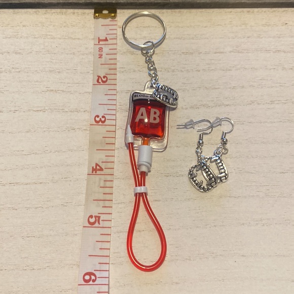 Halloween Keychain and Earrings - Picture 6 of 6